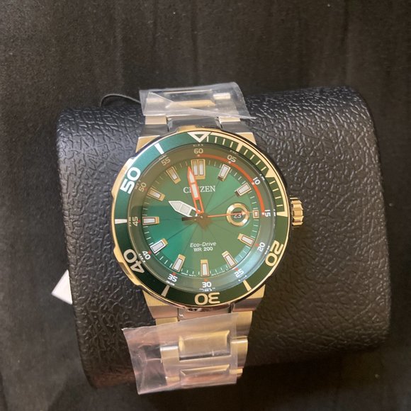 Citizen Eco-Drive  Stainless Steel Green Dial Men's Watch - Picture 6 of 9